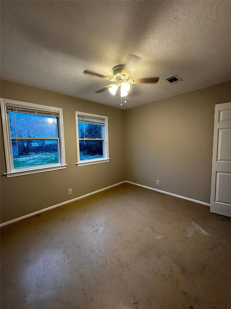 11006 1st Street Jonestown TX 78645