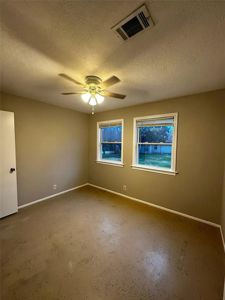 11006 1st Street Jonestown TX 78645