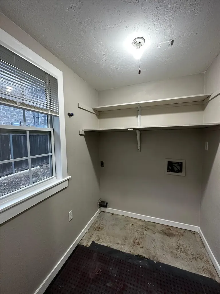 11006 1st Street Jonestown TX 78645