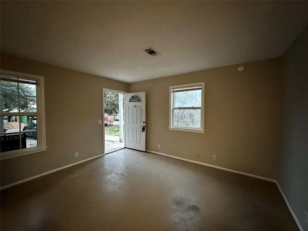 11006 1st Street Jonestown TX 78645