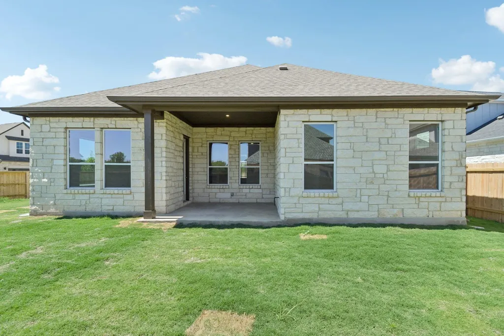 110 Comfort Drive Buda TX 78610