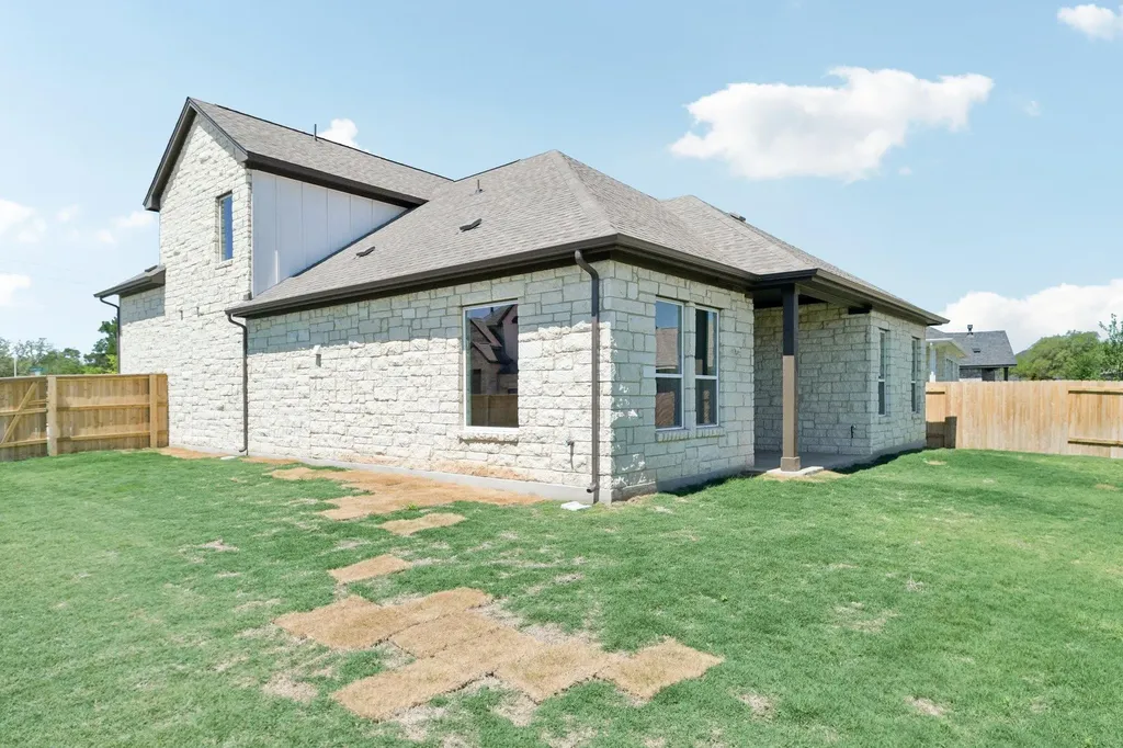 110 Comfort Drive Buda TX 78610