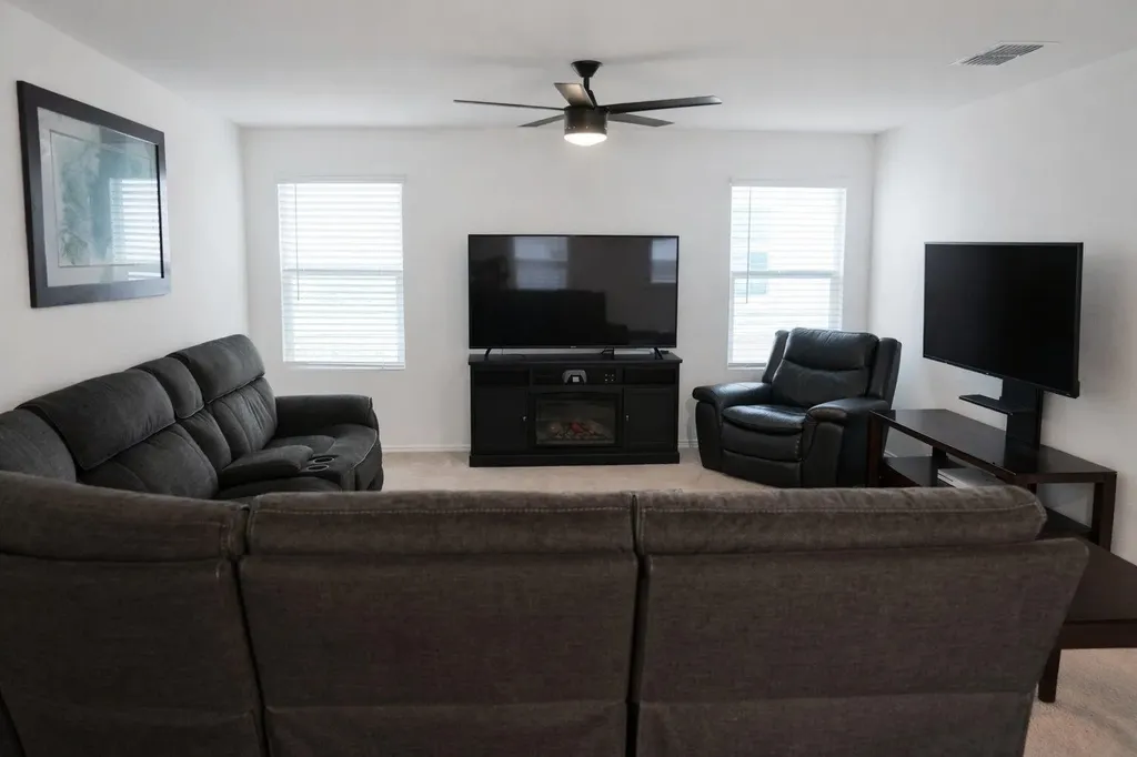 609 Marty Allen Loop Jarrell TX 76537