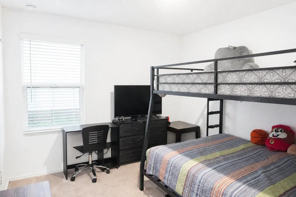 609 Marty Allen Loop Jarrell TX 76537