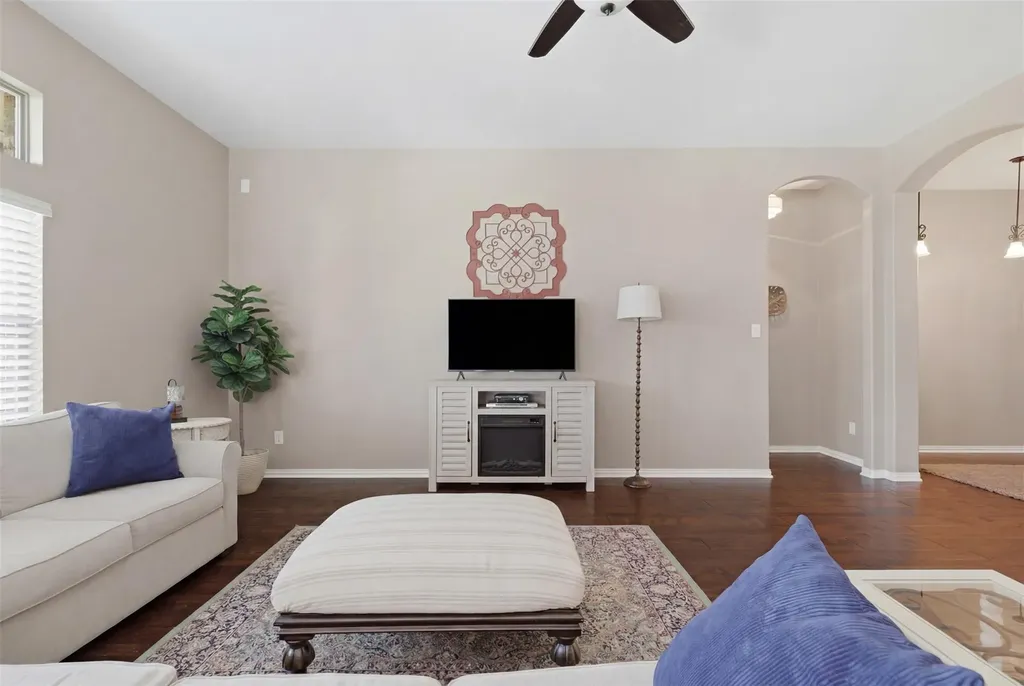 2568 Santa Barbara Loop Round Rock TX 78665