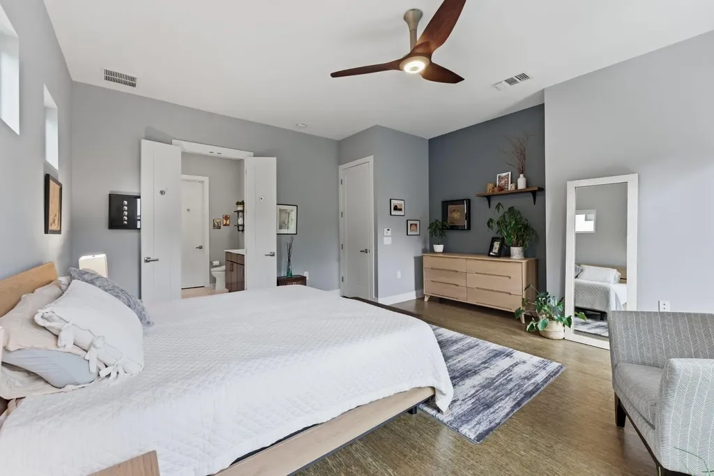 2712 S 5th Street Austin TX 78704