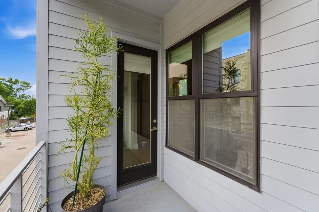 2712 S 5th Street Austin TX 78704