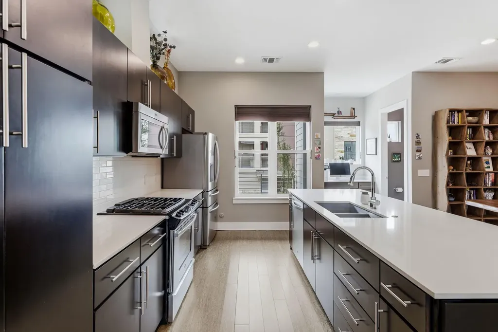 2712 S 5th Street Austin TX 78704