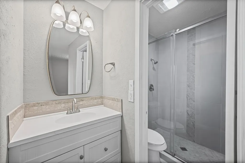 1206 S Trace Drive Austin TX 78745