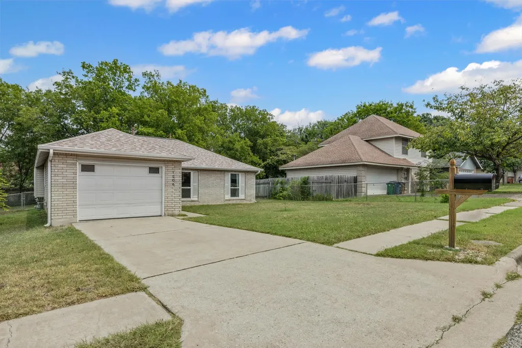 1206 S Trace Drive Austin TX 78745