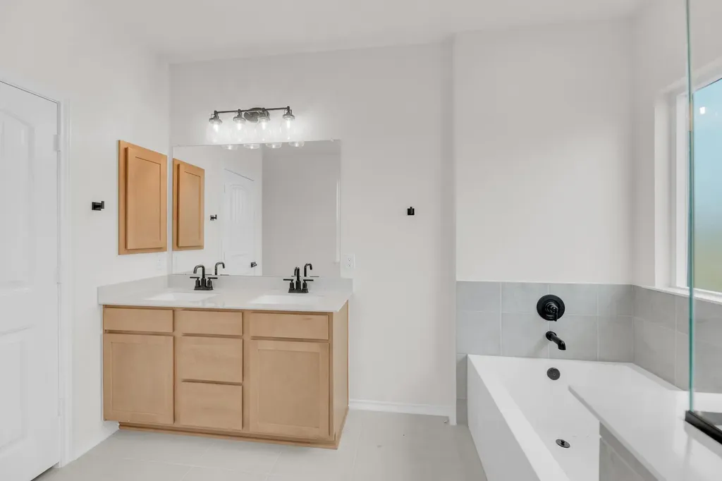 15009 Kiger Mustang Drive Manor TX 78653