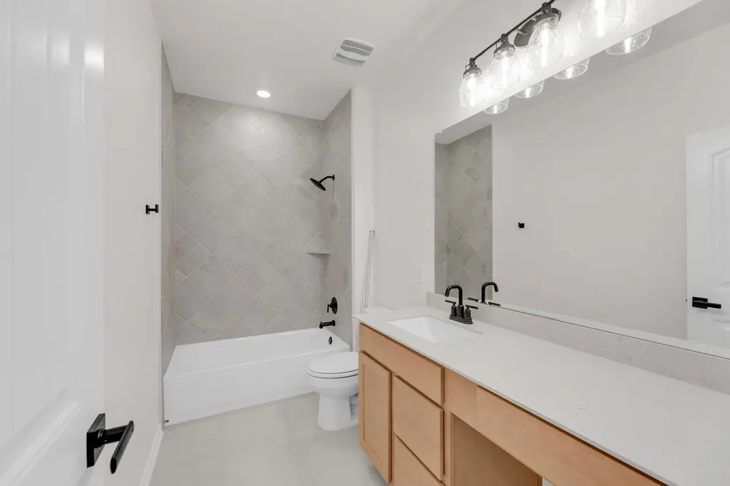 15009 Kiger Mustang Drive Manor TX 78653