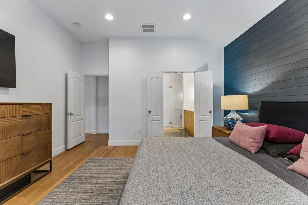 8112 Alophia Drive Austin TX 78739