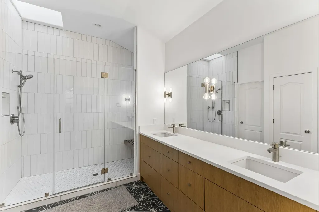 8112 Alophia Drive Austin TX 78739