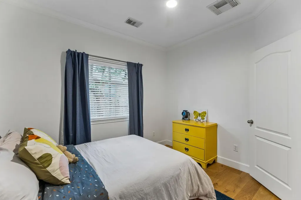 8112 Alophia Drive Austin TX 78739