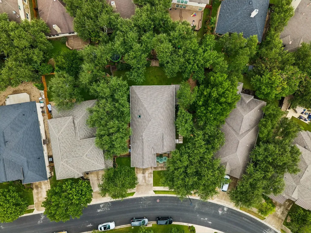 8112 Alophia Drive Austin TX 78739