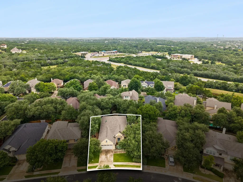 8112 Alophia Drive Austin TX 78739