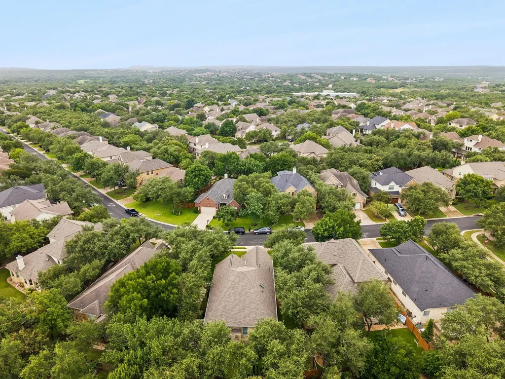 8112 Alophia Drive Austin TX 78739