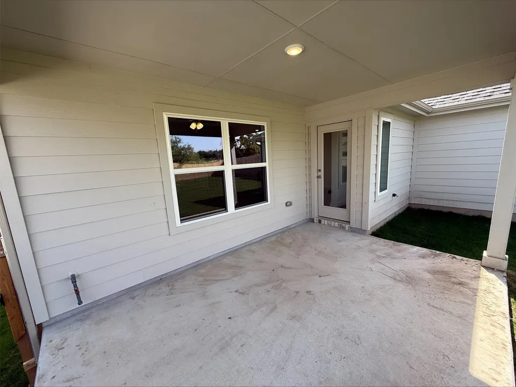 20432 Gillbrand Road Manor TX 78653