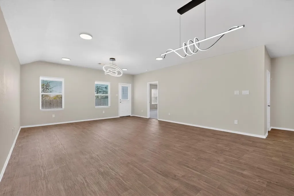 218 Sickle Loop Kyle TX 78640