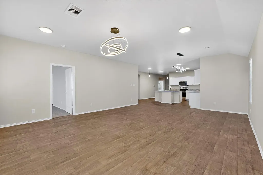 218 Sickle Loop Kyle TX 78640