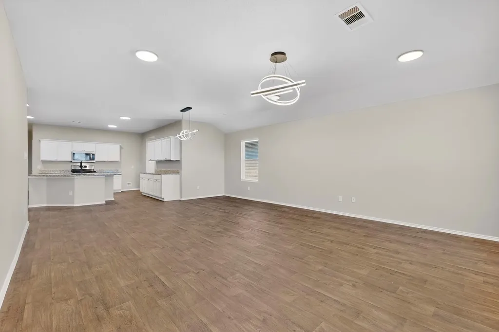 218 Sickle Loop Kyle TX 78640