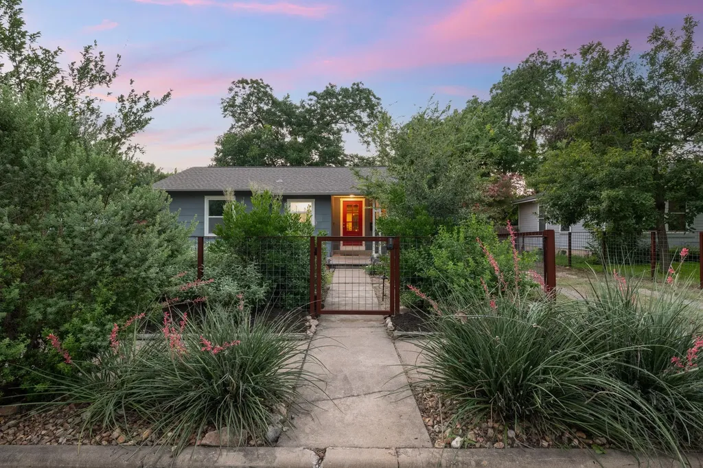 5802 Chesterfield Avenue Austin TX 78752