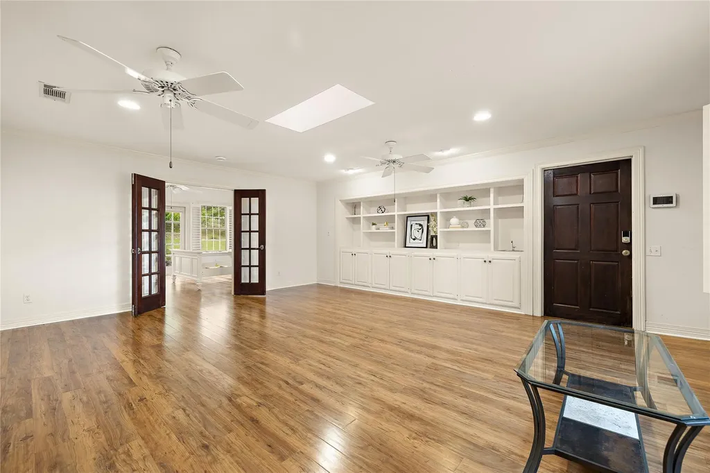 901 Lauder Drive Spicewood TX 78669