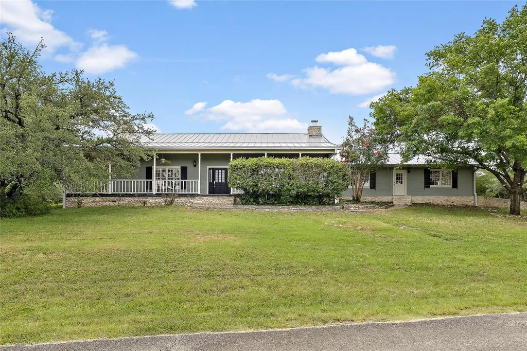 901 Lauder Drive Spicewood TX 78669