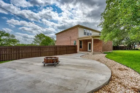 326 Sunrise Hills Lampasas TX 76550