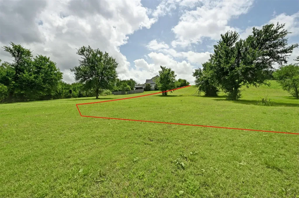 1700 Tanner Loop Taylor TX 76574