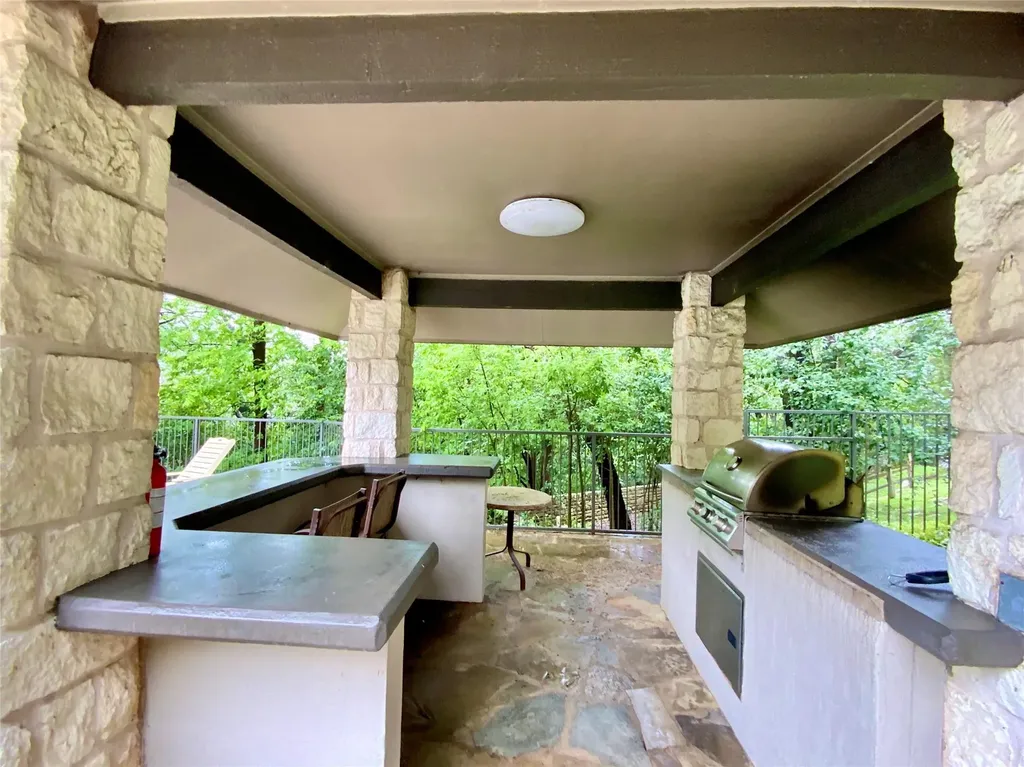 6000 Shepherd Mountain Cove Austin TX 78730