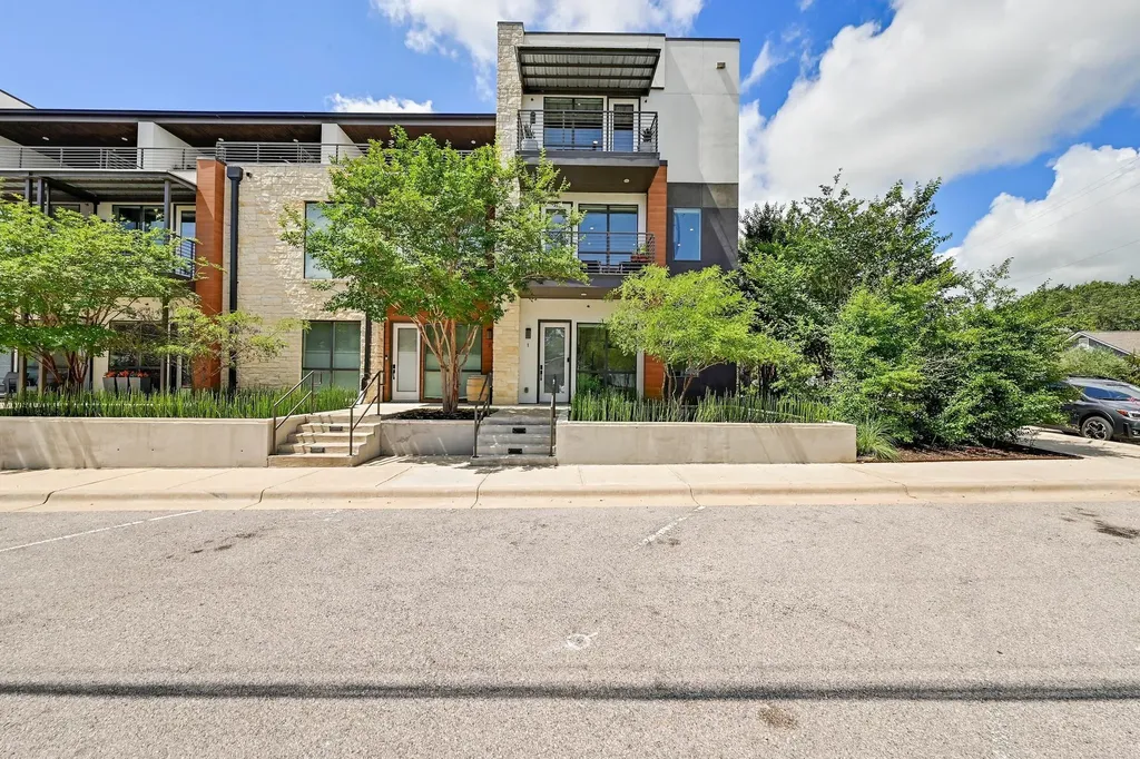 2003 Wilson Street Austin TX 78704