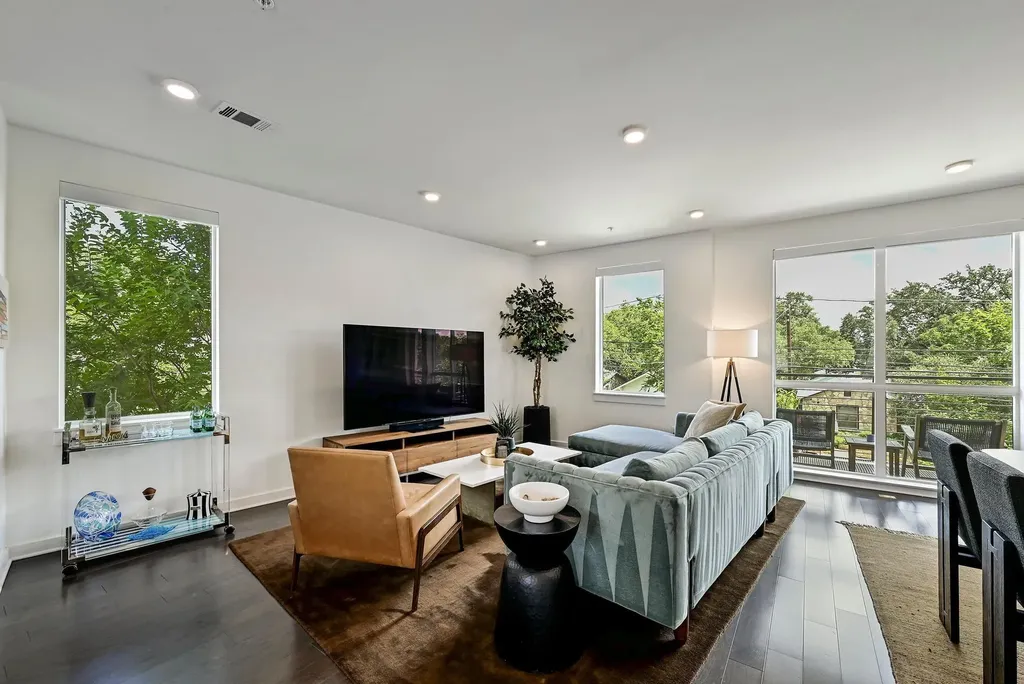 2003 Wilson Street Austin TX 78704