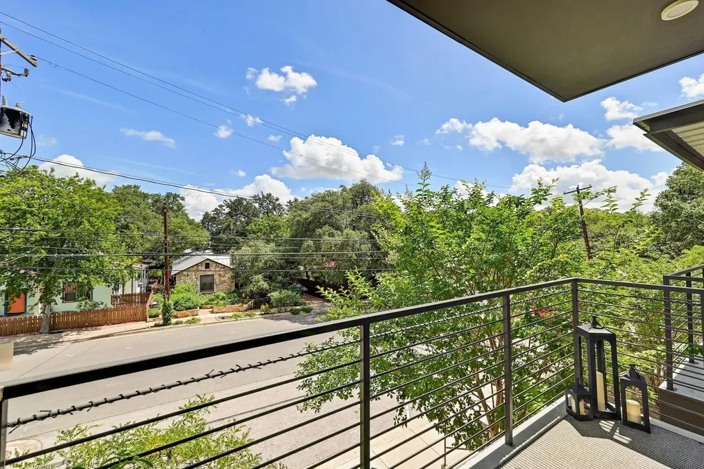 2003 Wilson Street Austin TX 78704
