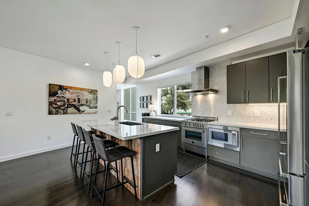2003 Wilson Street Austin TX 78704
