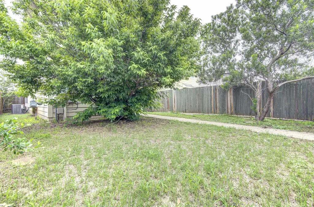 4527 Kind Way Austin TX 78725