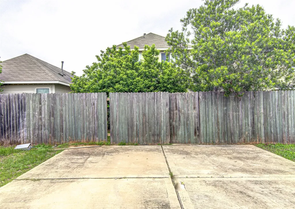 4527 Kind Way Austin TX 78725