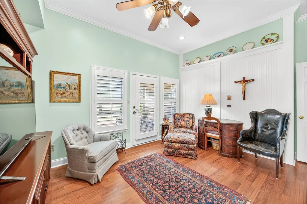 672 County Road 447 Waelder TX 78959