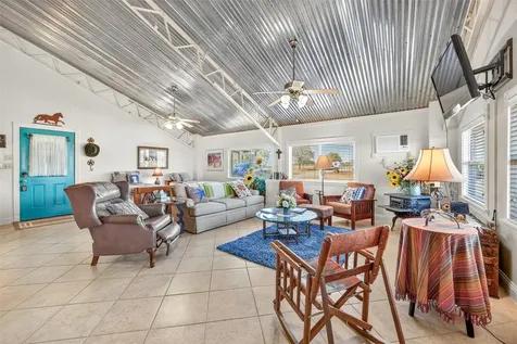 672 County Road 447 Waelder TX 78959