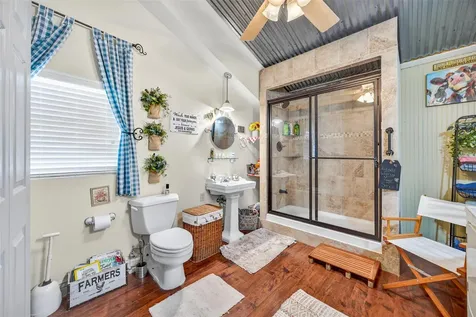 672 County Road 447 Waelder TX 78959