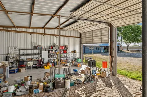 672 County Road 447 Waelder TX 78959