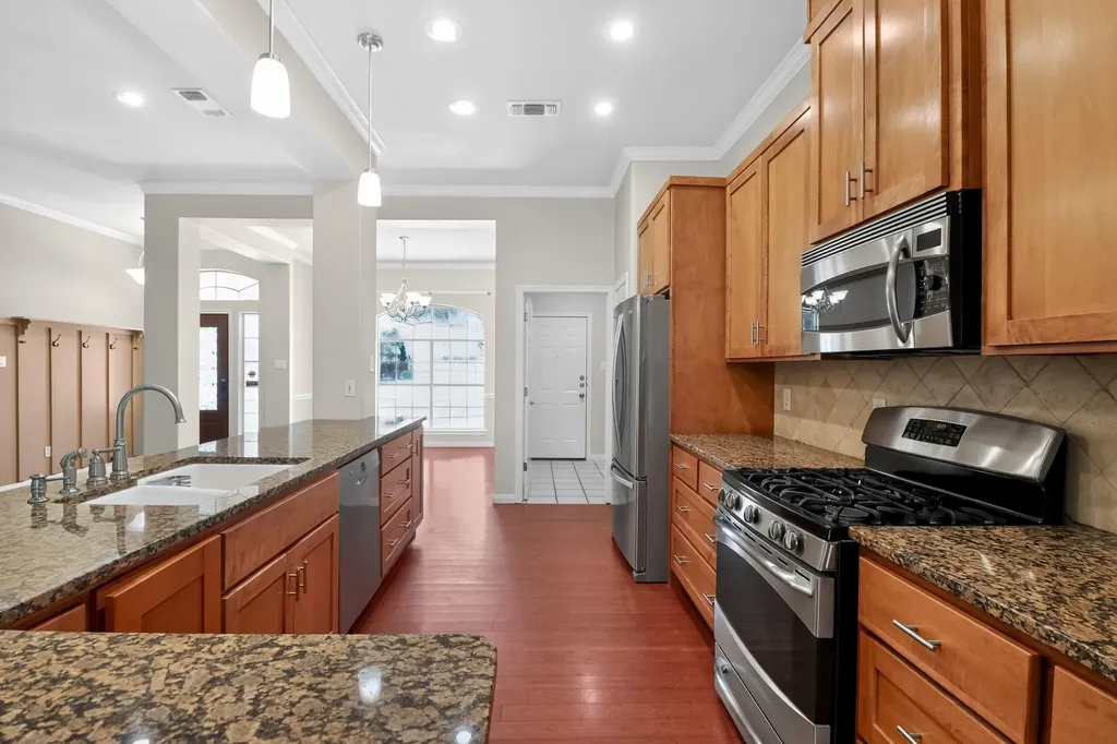 102 River Down Road Georgetown TX 78628