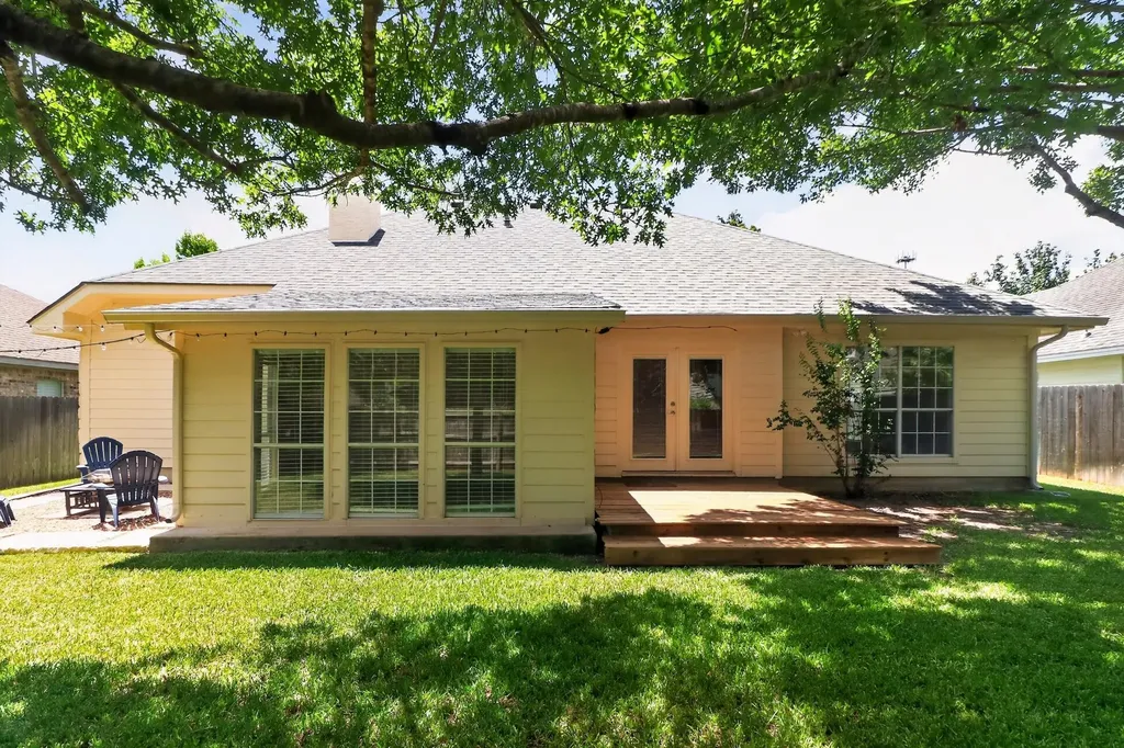 102 River Down Road Georgetown TX 78628
