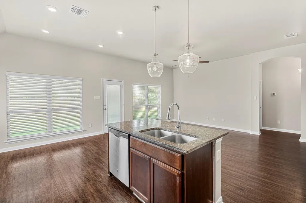 5338 Lancaster Drive Belton TX 76513