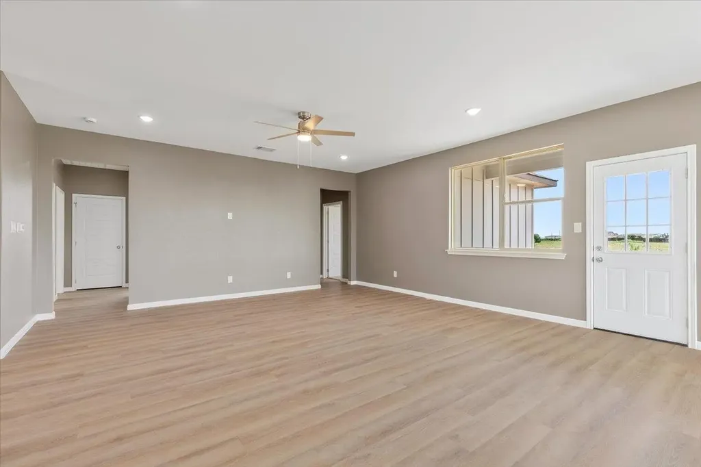 151 Bianca Circle Del Valle TX 78617