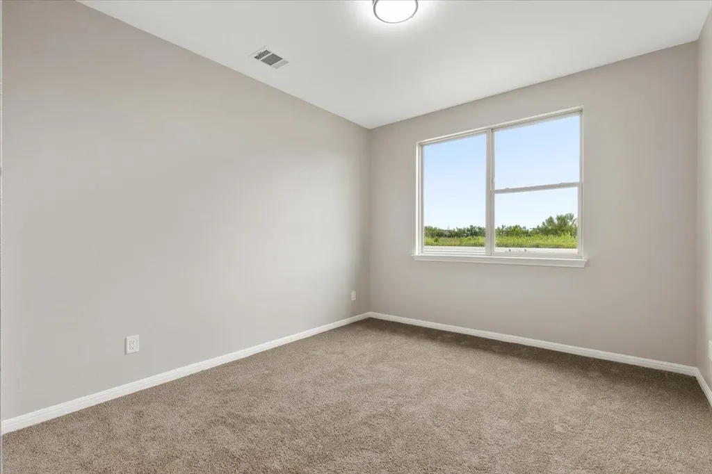 151 Bianca Circle Del Valle TX 78617