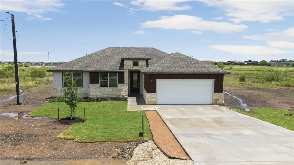 151 Bianca Circle Del Valle TX 78617