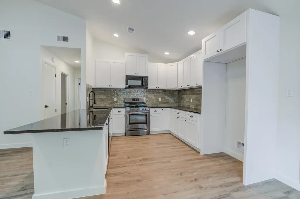 4508 Smooth Oak Austin TX 78759