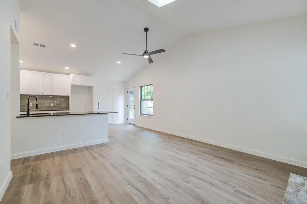 4508 Smooth Oak Austin TX 78759